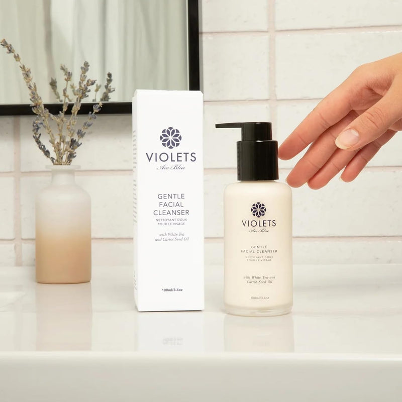 Violets Are Blue Gentle Cream Cleanser with White Tea, Carrot Seed & Evening Primrose – Non-Foaming Face Wash for All Skin Types – Creamy Daily Makeup Remover with Argan & Lavender Oils 100ml